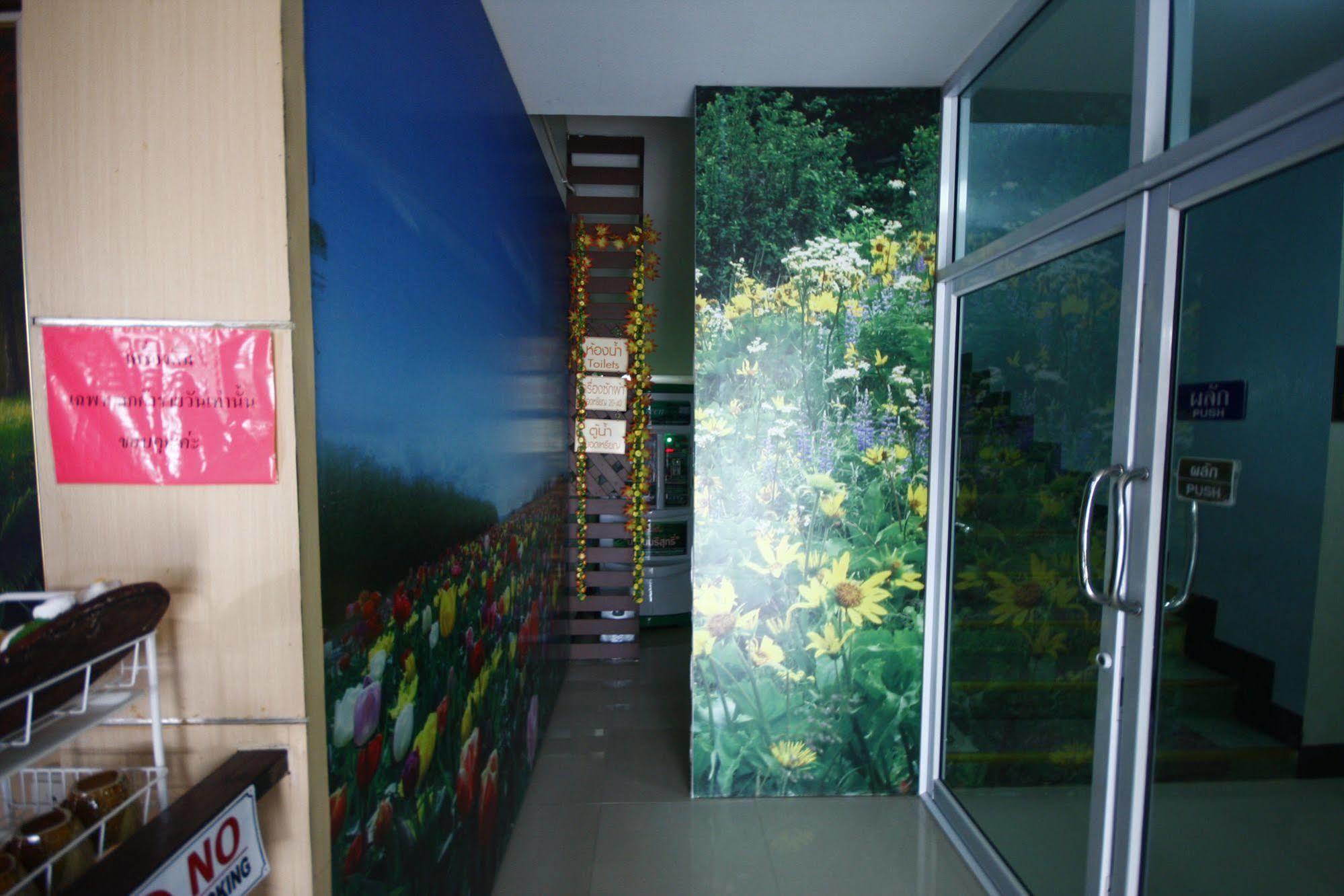 Jaroensin Place Buriram Exterior foto
